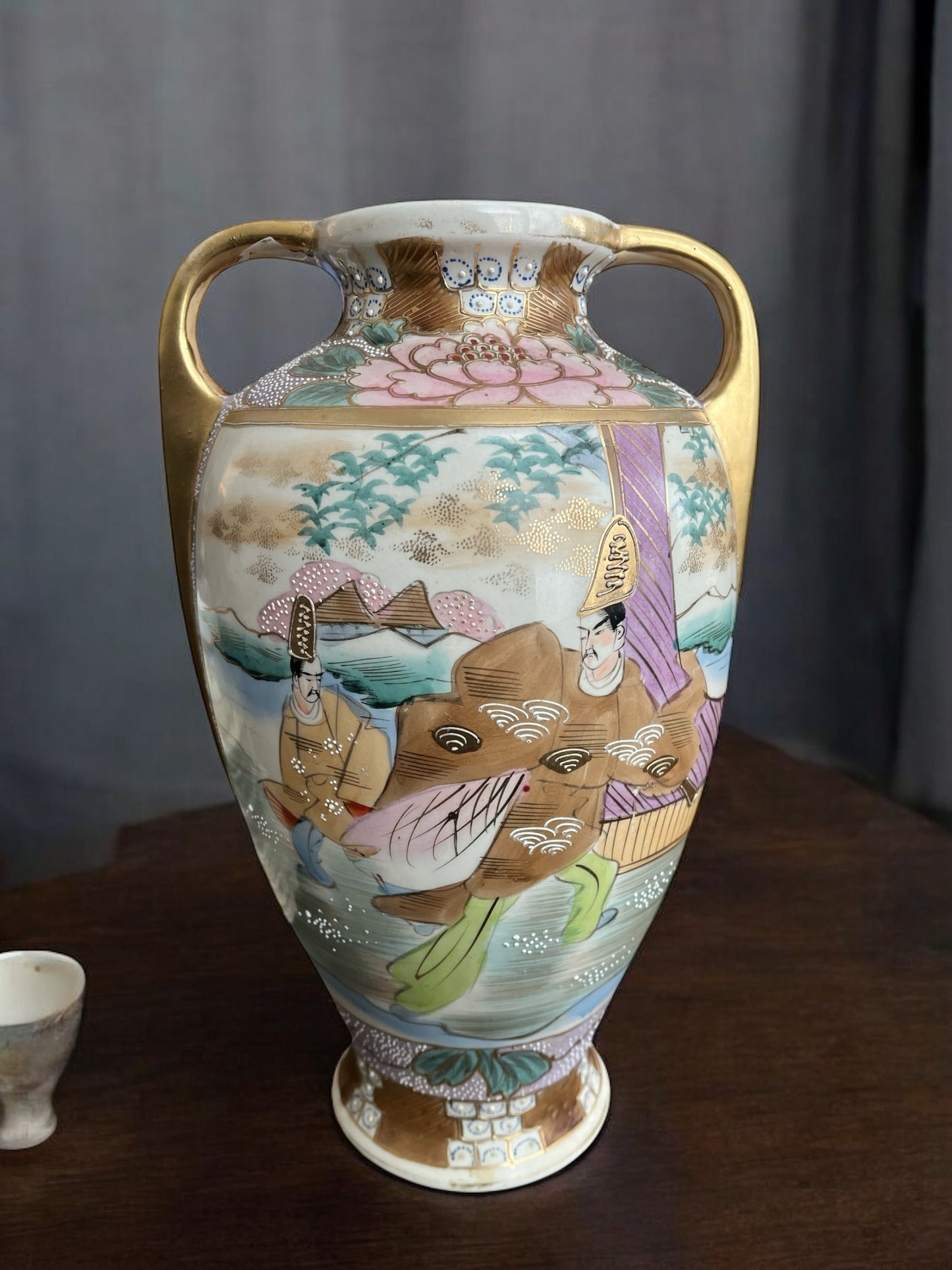 Satsuma-style Moriage Vase