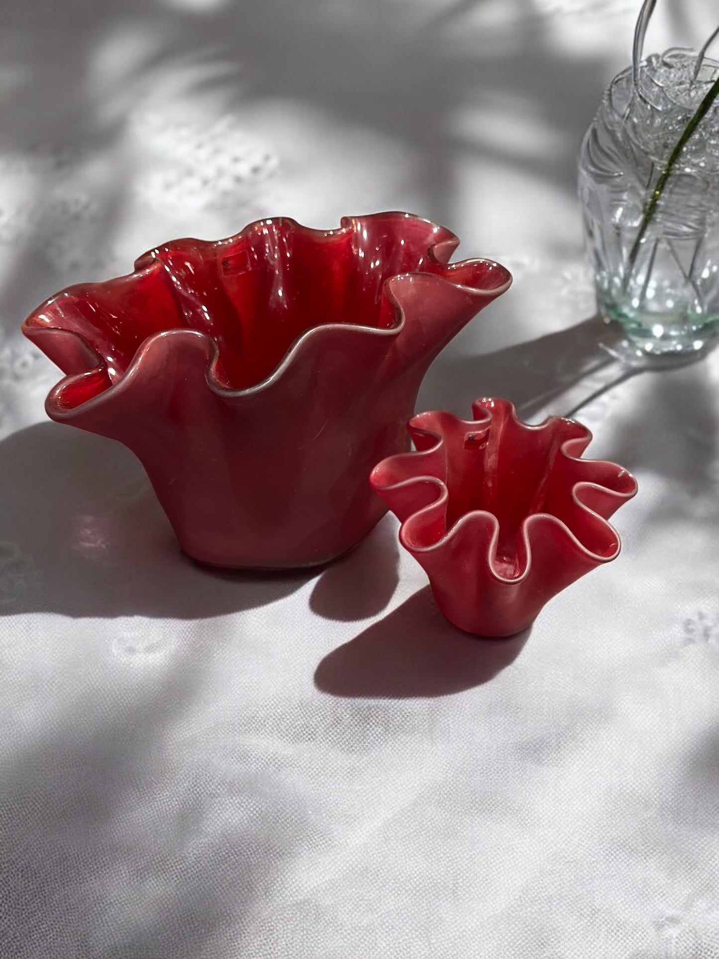 Vintage Frosted Red Muurla Art Glass Handkerchief Ruffled Votive/Vase (Finland)