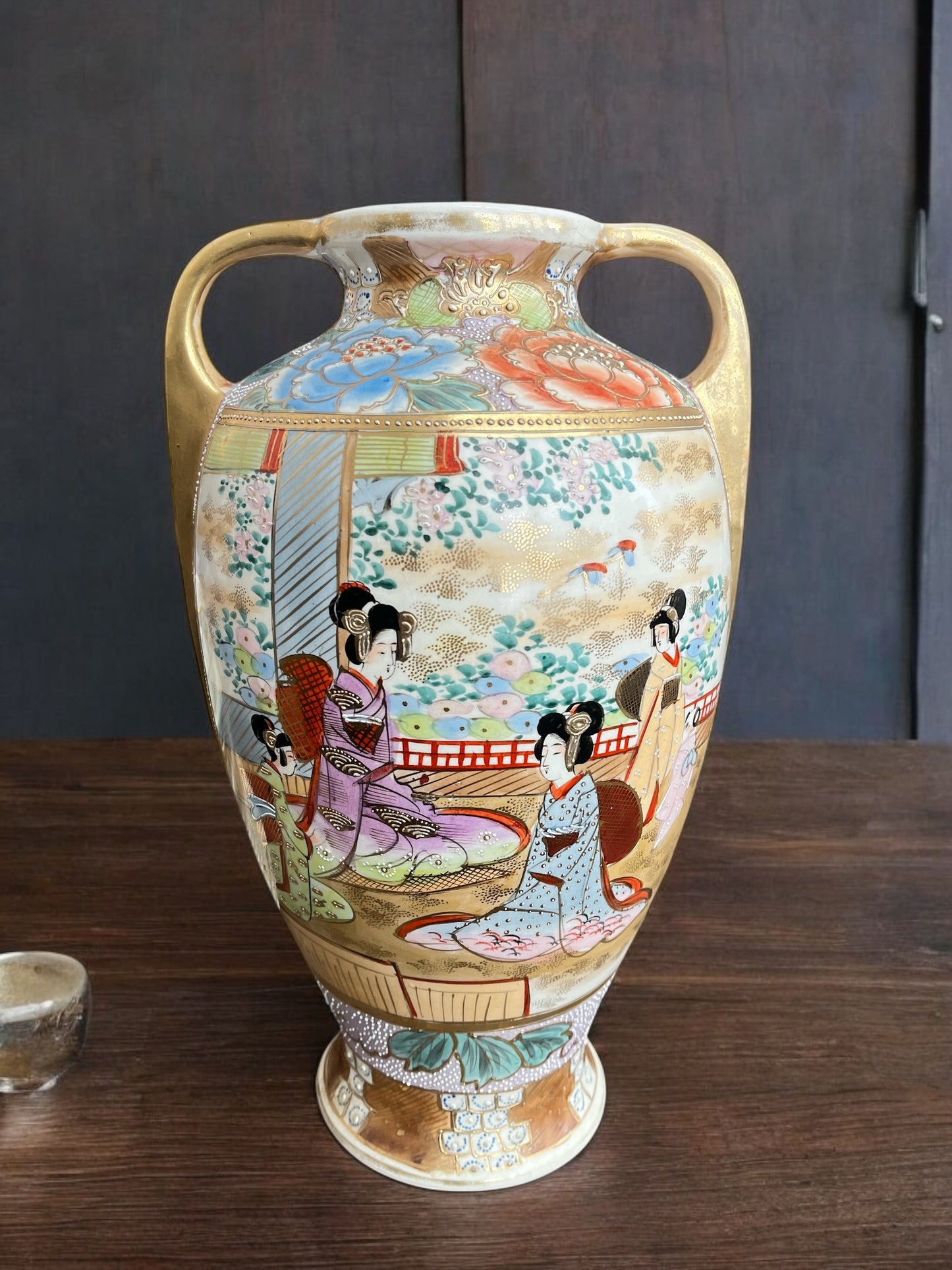 Satsuma-style Moriage Vase