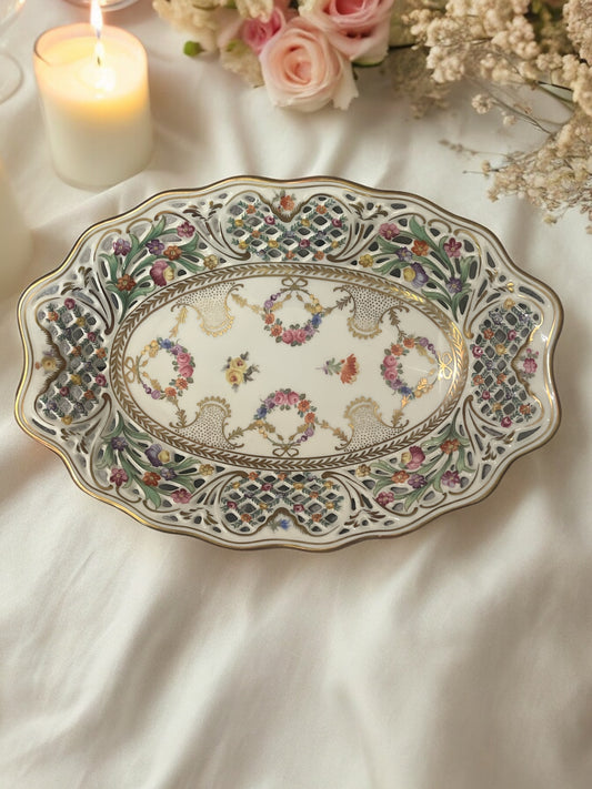 Schumann Reticulated Porcelain Bread Basket